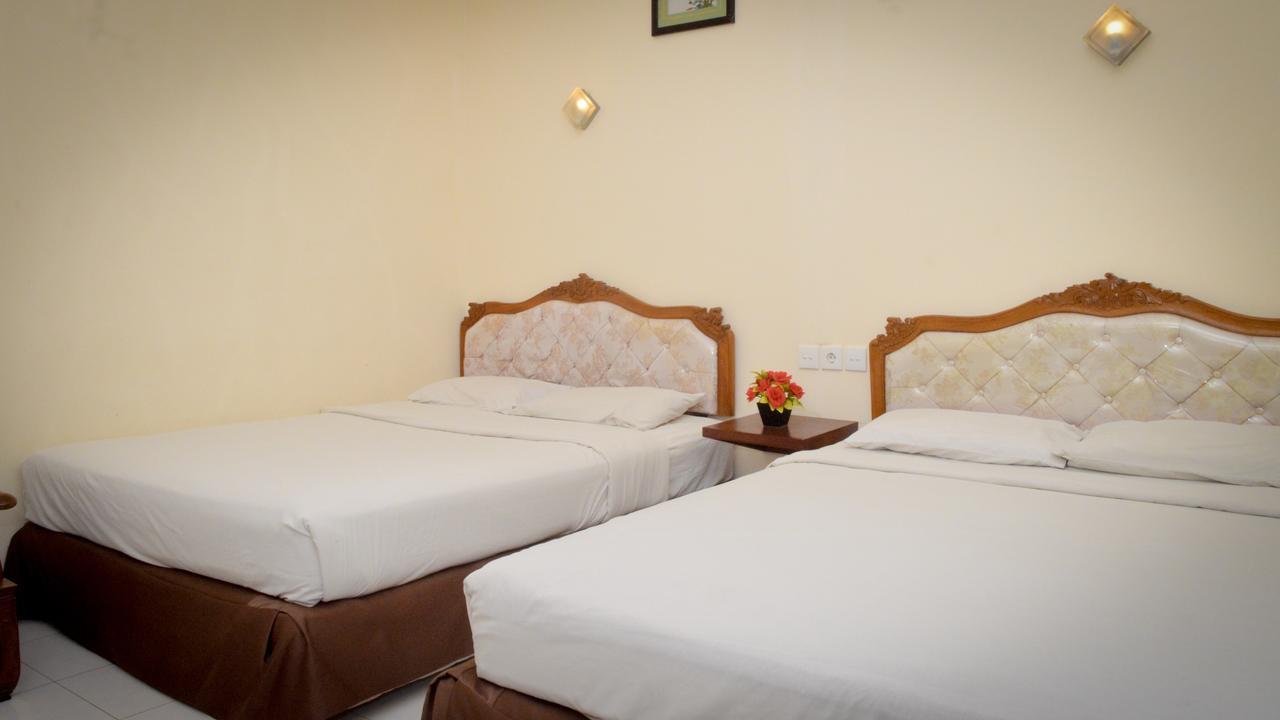 Uni Beach Hotel Pangandaran Dış mekan fotoğraf