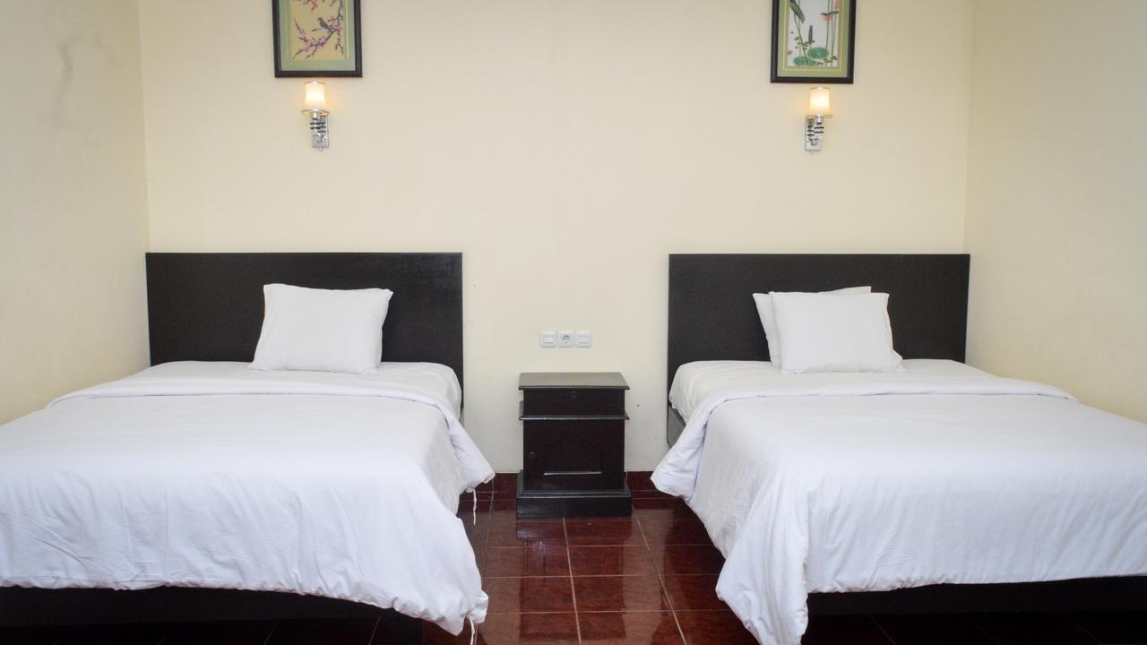 Uni Beach Hotel Pangandaran Dış mekan fotoğraf