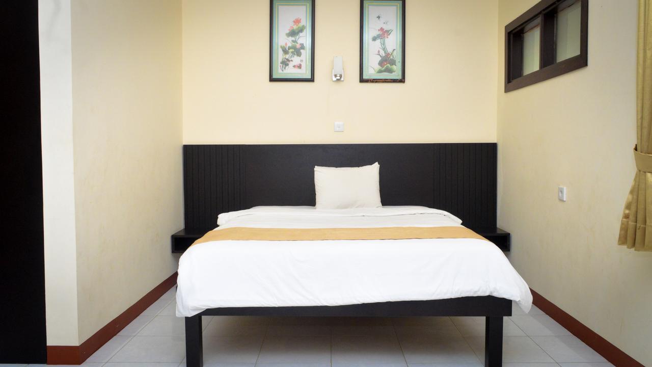 Uni Beach Hotel Pangandaran Dış mekan fotoğraf